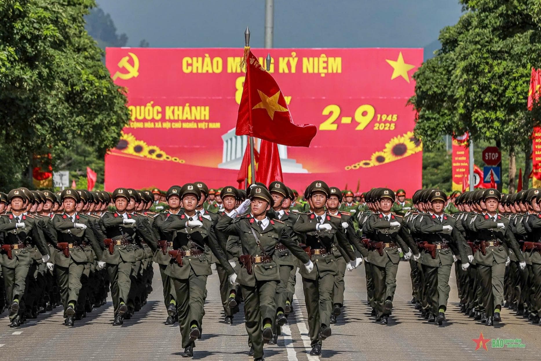 Khối sỹ quan nam An ninh nhân dân.